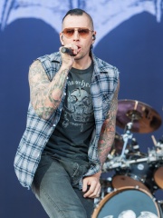 Photo of M. Shadows