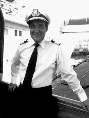 Photo of Patrick Macnee