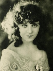 Photo of Jobyna Ralston