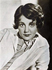 Photo of Sue Carol