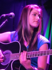 Photo of Cassadee Pope