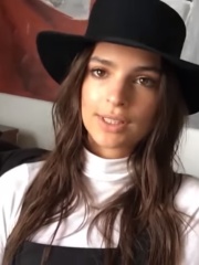 Photo of Emily Ratajkowski