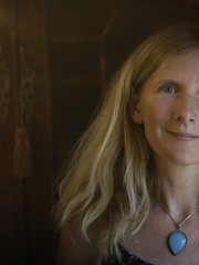 Photo of Samantha Harvey