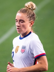 Photo of Kristie Mewis