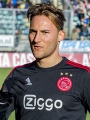 Photo of Nemanja Gudelj