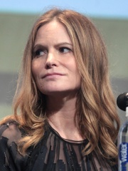 Photo of Jennifer Jason Leigh