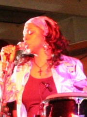 Photo of Regina Belle