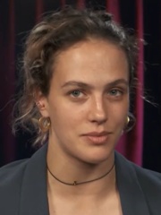 Photo of Jessica Brown Findlay