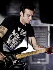 Photo of Simon Gallup