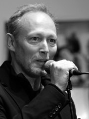 Photo of Lars Mikkelsen