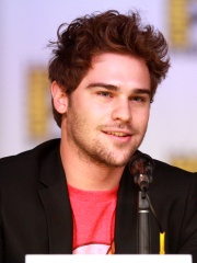 Photo of Grey Damon