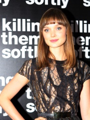 Photo of Bella Heathcote