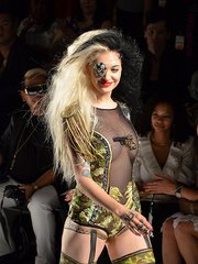 Photo of Porcelain Black