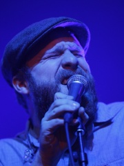 Photo of Alex Clare