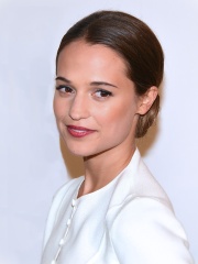 Photo of Alicia Vikander