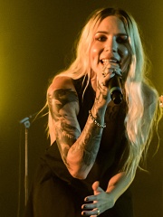 Photo of Skylar Grey