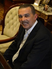 Photo of Anthony Carmona