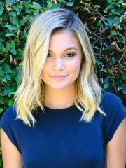 Photo of Olivia Holt