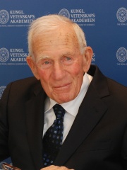 Photo of Walter Munk