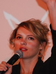 Photo of Amy Seimetz