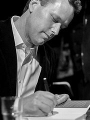 Photo of Edward St Aubyn