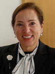 Photo of Eleni Kounalakis