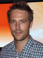 Photo of Michael Vartan