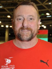 Photo of Erin Hartwell