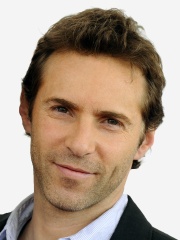 Photo of Alessandro Nivola