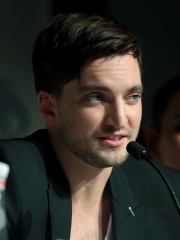 Photo of Richard Harmon