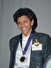 Photo of Lynette Woodard