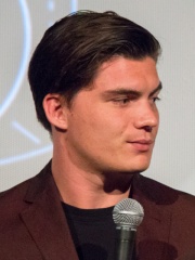 Photo of Zane Holtz