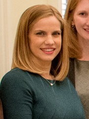 Photo of Anna Chlumsky