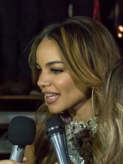 Photo of Leslie Grace