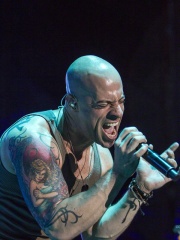 Photo of Chris Daughtry