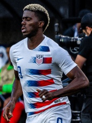 Photo of Gyasi Zardes