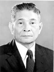 Photo of Nouhak Phoumsavanh