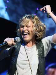 Photo of Jennifer Nettles