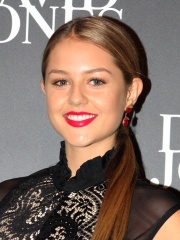 Photo of Isabelle Cornish