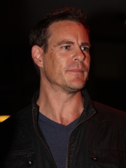 Photo of Aaron Jeffery