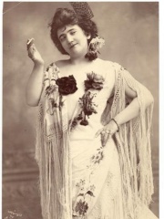 Photo of Emma Calvé