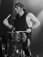 Photo of Josh Dun