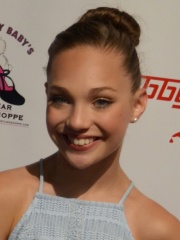 Photo of Maddie Ziegler