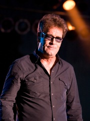 Photo of Huey Lewis