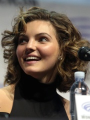 Photo of Camren Bicondova