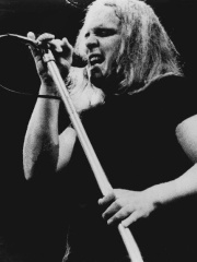 Photo of Ronnie Van Zant