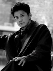 Photo of Shun Oguri