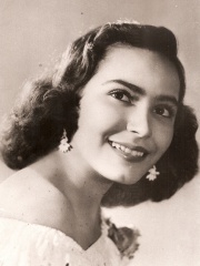 Photo of Carmen Salinas