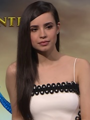 Photo of Sofia Carson