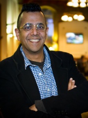 Photo of Simon Singh